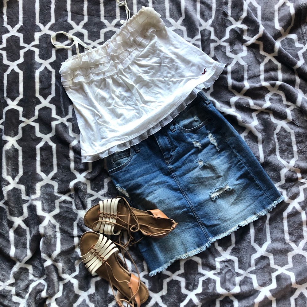 Hollister S White Ruffle Top